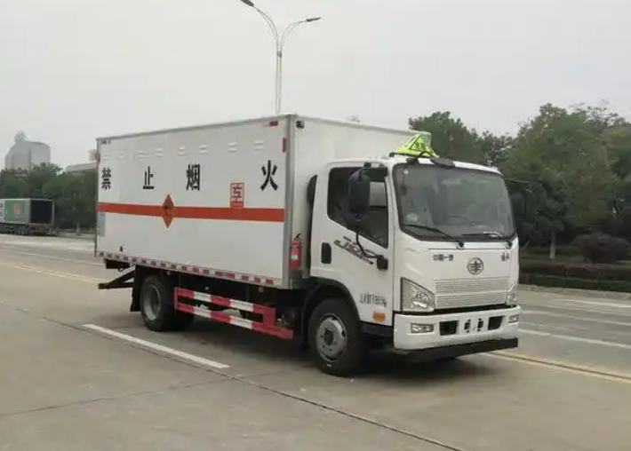 杜尔伯特爆破器材运输车可以上高速吗？