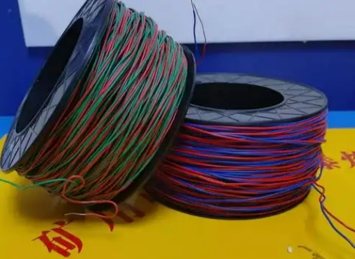 杜尔伯特放炮线的主要材质有哪些？不同材质的适用场景有何区别？